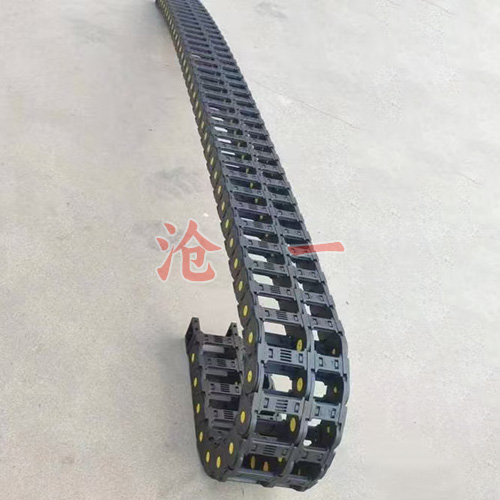 尼龍和塑料拖鏈